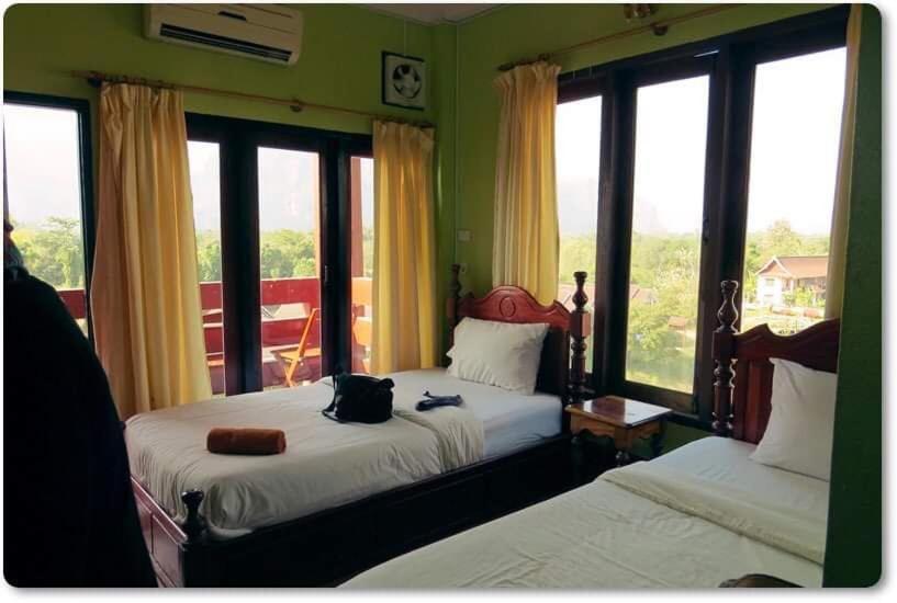 Vang Vieng Mountain View Hotel Exterior photo