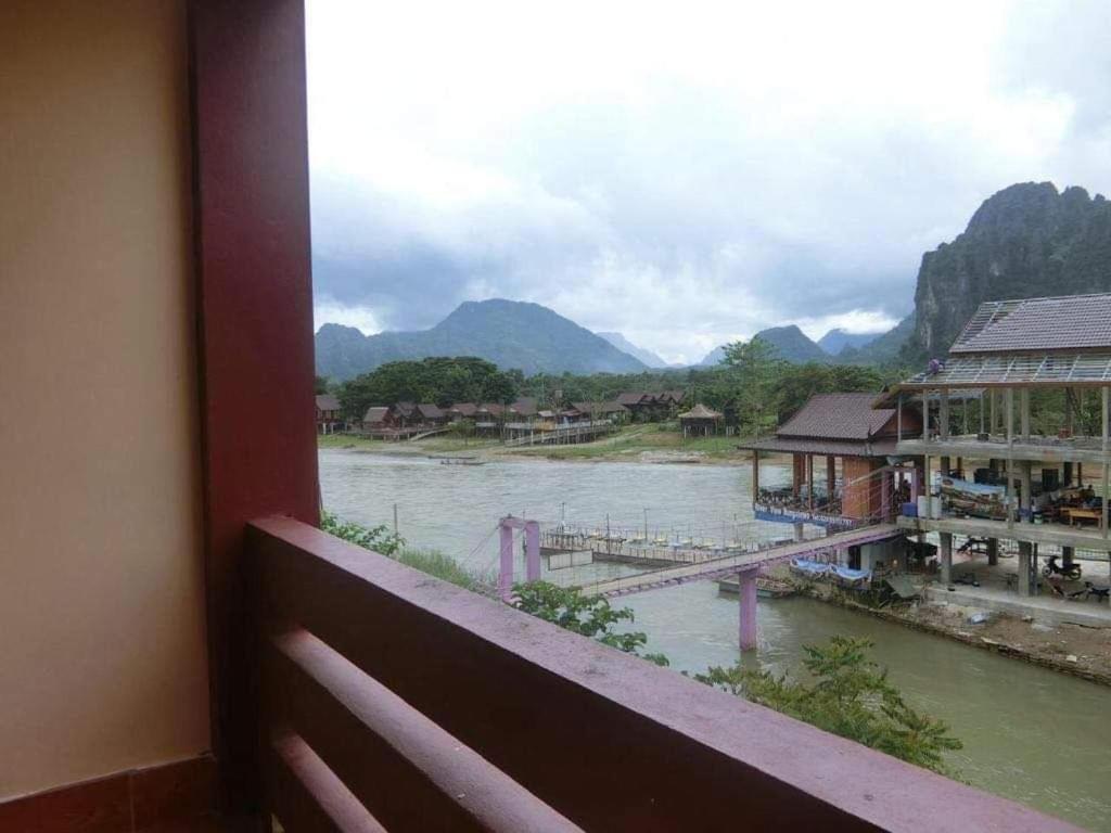 Vang Vieng Mountain View Hotel Exterior photo
